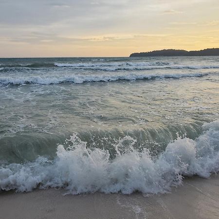 Lucky Sun Saracen Bay Hostel Koh Rong Sanloem Εξωτερικό φωτογραφία