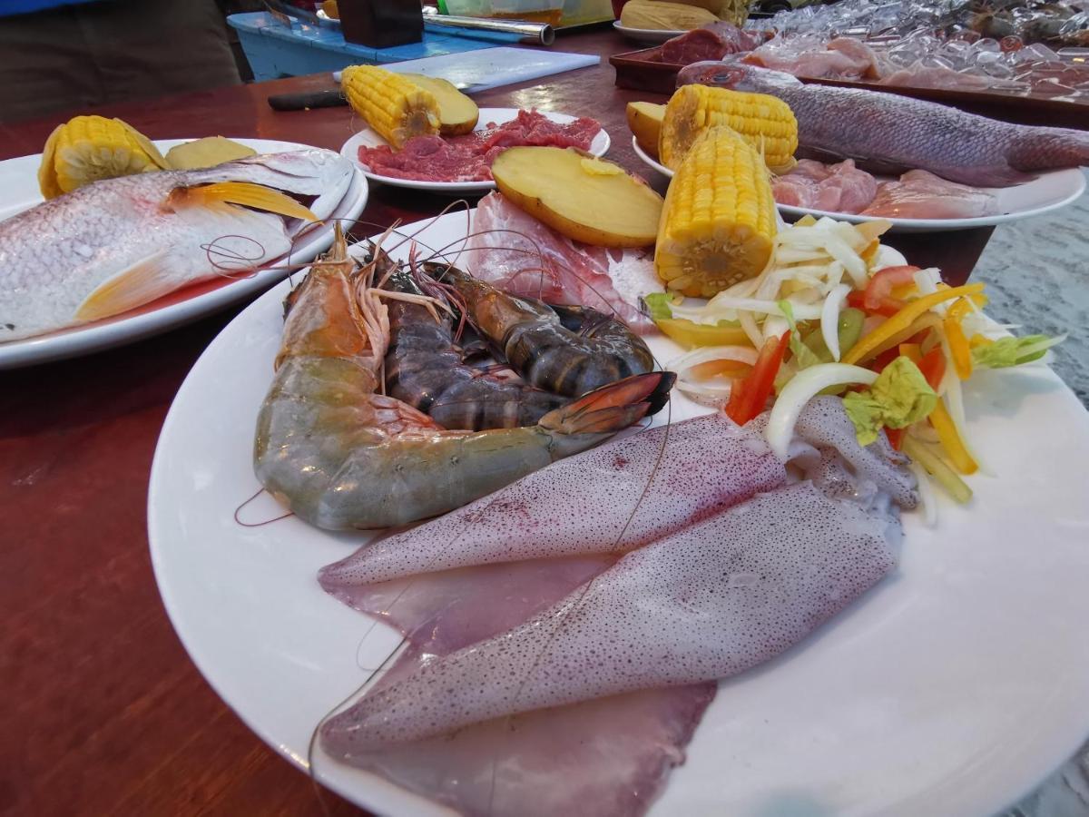 Lucky Sun Saracen Bay Hostel Koh Rong Sanloem Εξωτερικό φωτογραφία